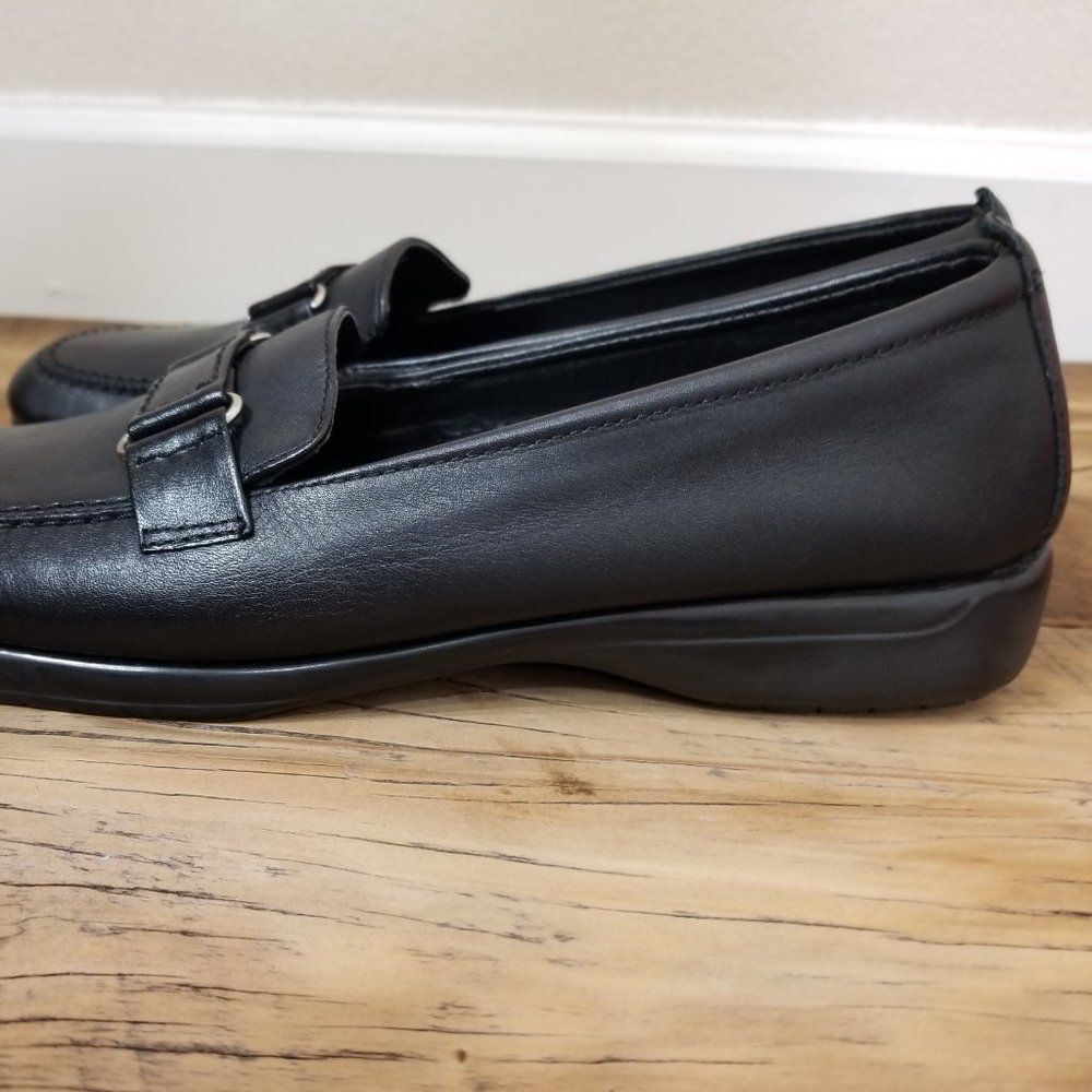 Naturalizer Loafers Square Toe Buckle Black Size 7 1/2 - Picture 5 of 8